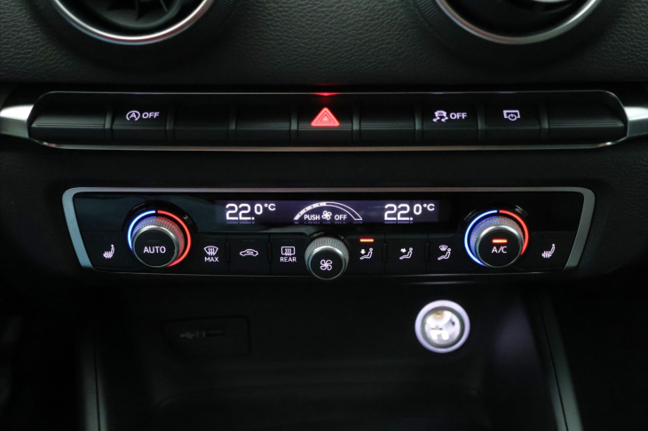 Audi A3 1,0 TFSI Aut.klima Navi Xenon