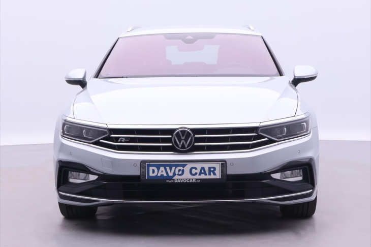 Volkswagen Passat 2.0 TDI DSG R-LINE Matrix