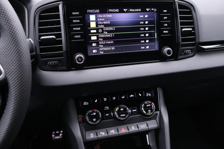 Škoda Karoq 2,0 TDI Sportline 4x4 DSG 1.maj.