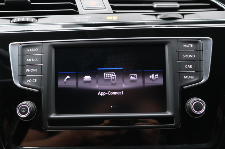 Volkswagen Touran 2,0 TDI 110kW Highline DSG DPH