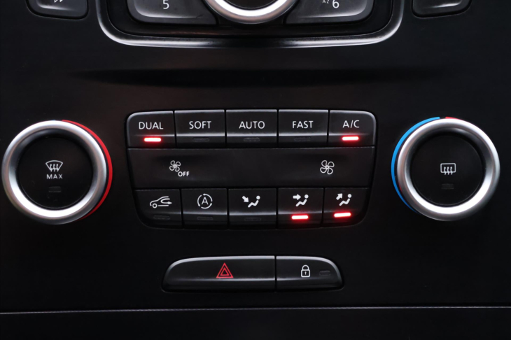 Renault Mégane 1,2 TCe 74kW CZ Aut.klima