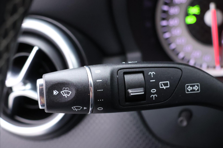 Mercedes-Benz Třídy A 2,1 200CDI 100kW Aut. Kůže