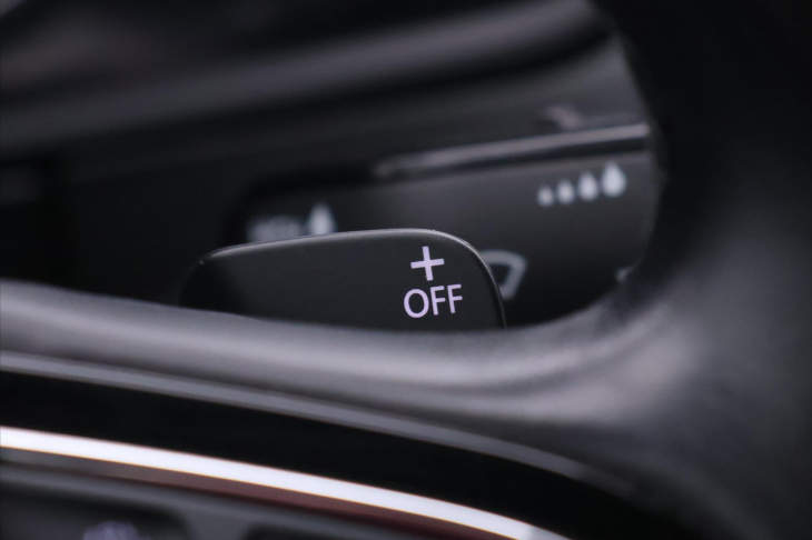 Škoda Superb 2,0 TDI 140kW DSG Style Kůže