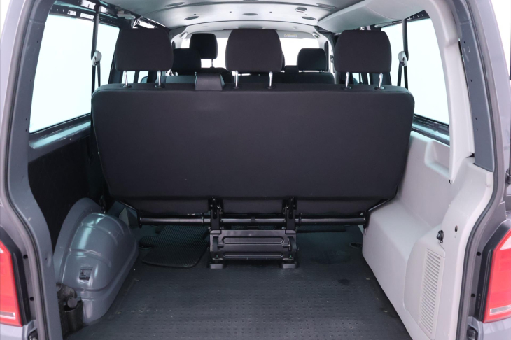 Volkswagen Transporter 2,0 TDI 110kW DSG 8-Míst Long
