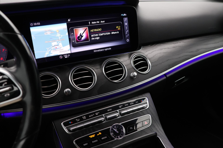 Mercedes-Benz Třídy E 3,0 450 270 kW 4Matic AMG CZ