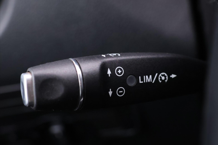 Mercedes-Benz Vito 2,1 119CDI 140kW Aut. 6-Míst