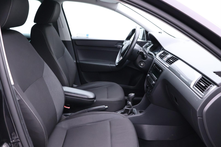 Škoda Rapid 1,6 TDI 77kW Klimatizace CZ