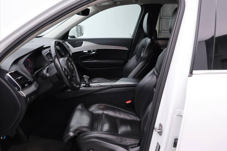 Volvo XC90 2,0 D 165 kW Inscription CZ