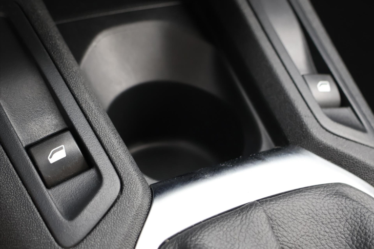 Citroën C-Elysée 1,2 PT Selection Navi 1.Maj