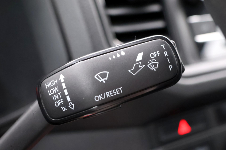 Volkswagen Crafter 2,0 TDI 130kW CZ Dílna DPH