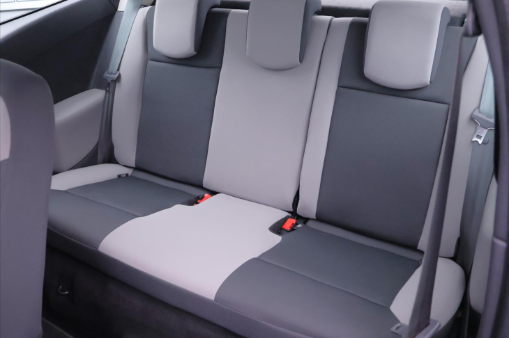 Renault Clio 1,2 i CZ 1.Majitel 9'250km