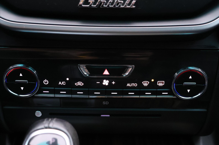 Maserati Ghibli 3,0 i 302kw 4X4 Q4