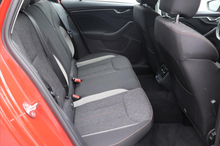 Škoda Kamiq 1,0 TSI DSG Style Virtual Kessy