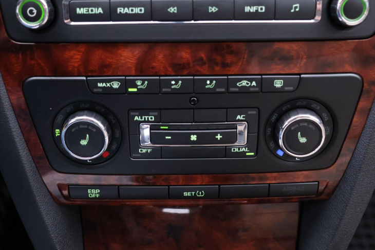 Škoda Octavia 1,4 TSI DSG Elegance Serv. kn