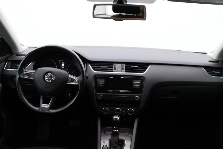 Škoda Octavia 2,0 TDI 135kW 4x4 DSG CZ Scout