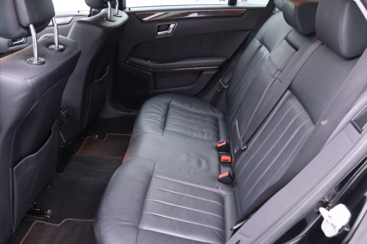 Mercedes-Benz Třídy E 3,0 350CDI 170kW Automat Navi