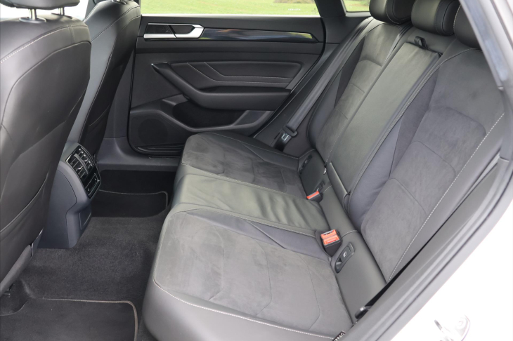 Volkswagen Arteon Shooting Brake 2,0 TSI 206kW R-line DSG DPH CZ