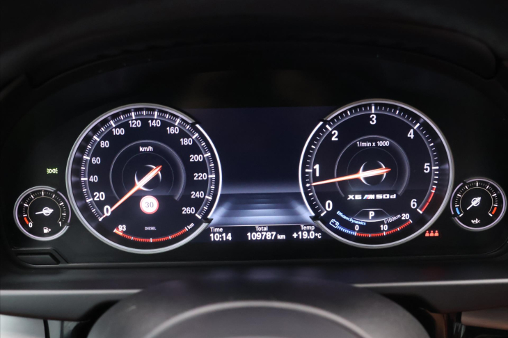 BMW X6 3,0 M50d 280kW M-Paket CZ DPH