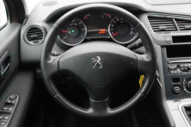 Peugeot 5008 1,6 HDI 88kW Allure 7-Míst DPH