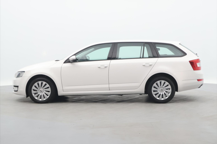 Škoda Octavia 1,6 TDi 81kW DSG Ambition CZ