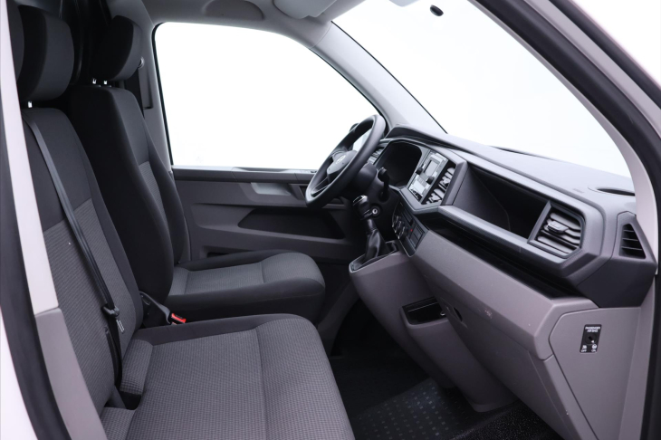 Volkswagen Transporter 2,0 TDI T6.1 1.Maj Klima DPH