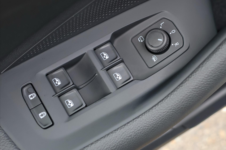 Škoda Superb 2,0 TDI DSG Laurin&Klement DPH