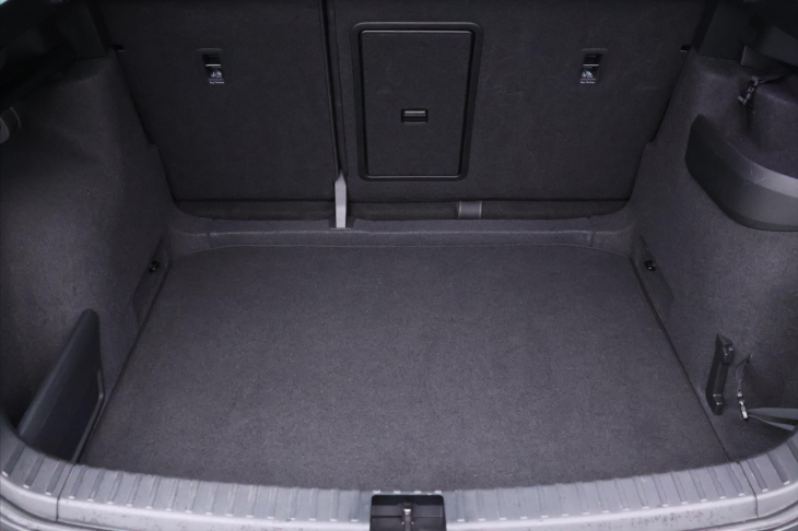 Škoda Karoq 1,0 TSI 81kW Clever LED DPH