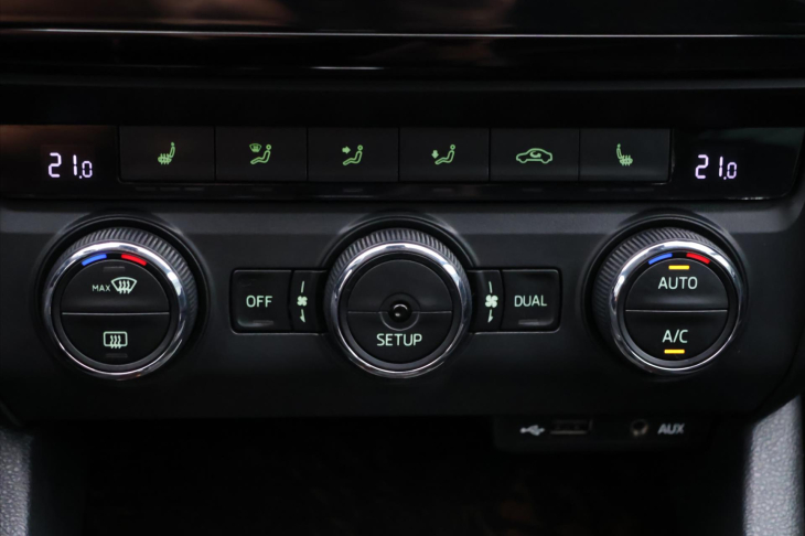 Škoda Octavia 1,4 TSI DSG Elegance+ Xenon