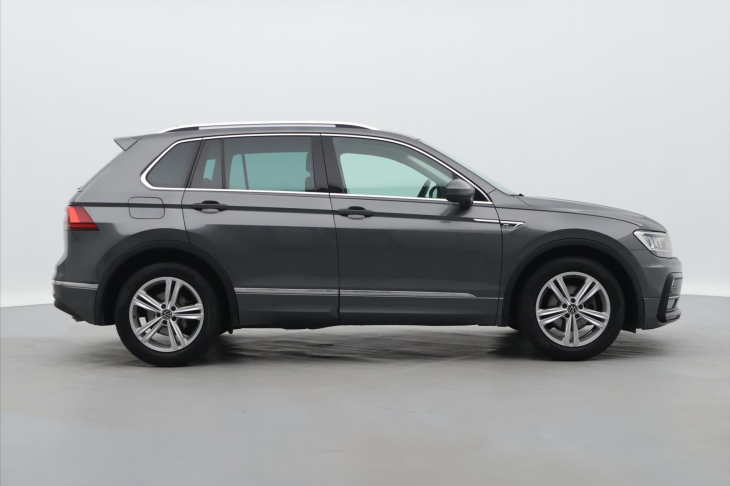 Volkswagen Tiguan 2,0 TDI 110kW DSG R-line DPH