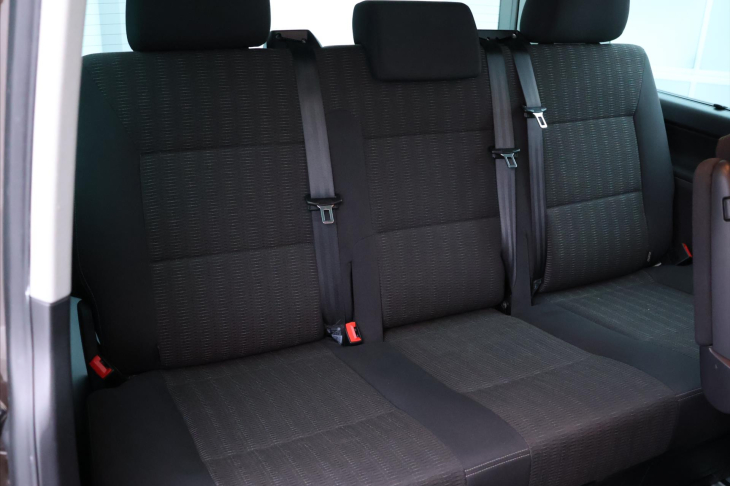 Volkswagen Multivan 2,0 TDI 150kW DSG 4M Serv.kn.