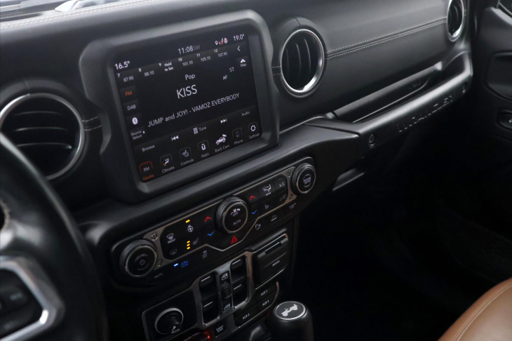 Jeep Wrangler 2,0 4xe Unlimited CZ DPH Aut. Rubicon