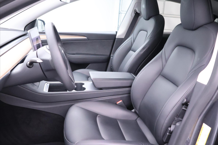 Tesla Model Y Long Range AWD 79kWh DPH