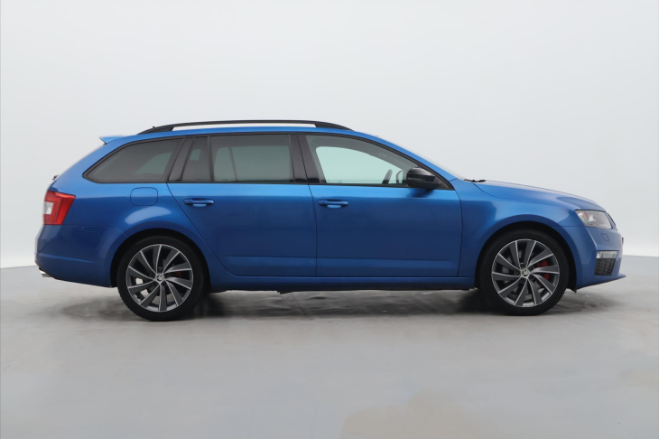 Škoda Octavia 2,0 TDI 135kW DSG RS Webasto