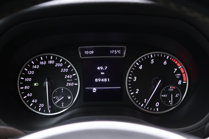 Mercedes-Benz Třídy B 1,6 180 90kW Aut.klima Navi