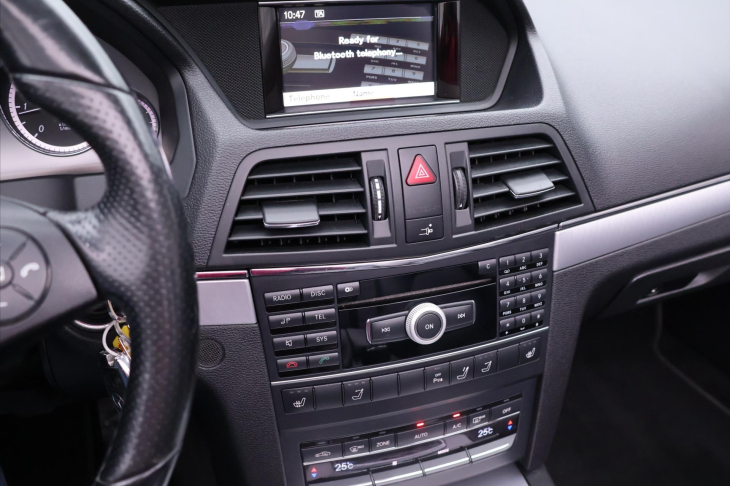 Mercedes-Benz Třídy E 2,2 CDI 125kW Elegance Cabrio