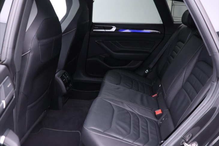 Volkswagen Arteon Shooting Brake 2,0 TSI 140kW DSG R-line HUD