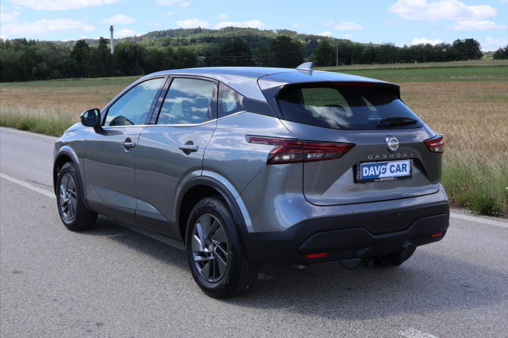 Nissan Qashqai 1,3 DIG-T MHEV Business Tažné
