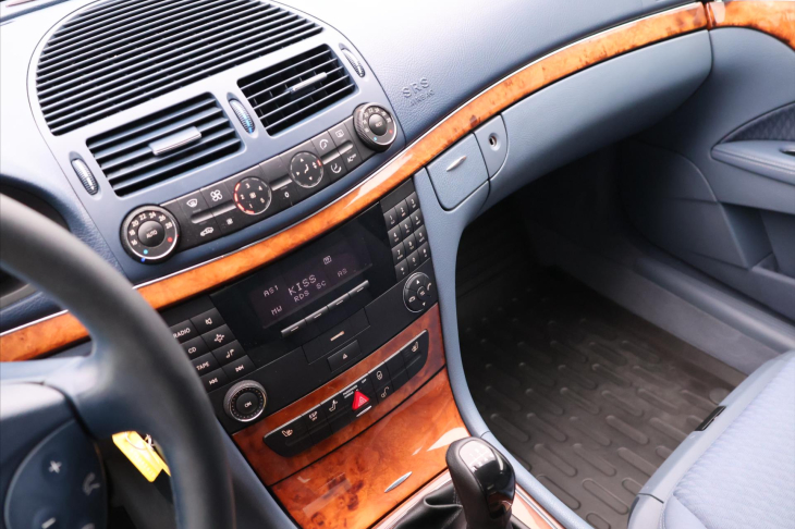 Mercedes-Benz Třídy E 2,7 270CDI 130kW Elegance