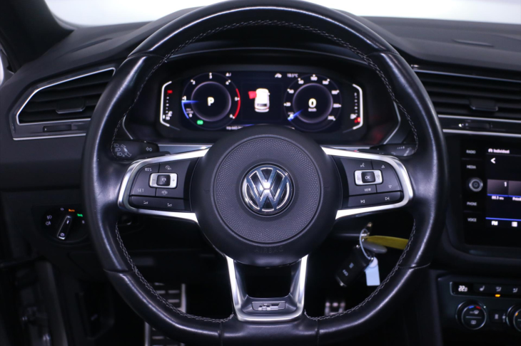 Volkswagen Tiguan 2,0 TDI 4x4 DSG R-Line Virtual