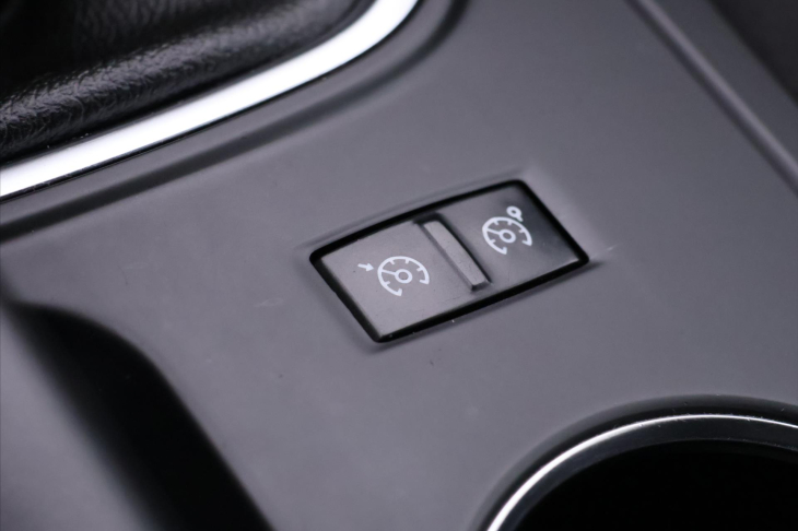 Renault Mégane 1,6 SCe 84kW Life CZ