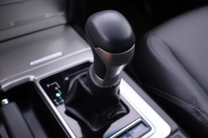 Toyota Land Cruiser 2,8 D-4D 150kW Aut. Invincible