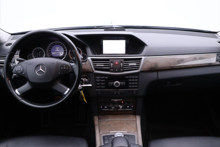 Mercedes-Benz Třídy E 3,0 350CDI 170kW Automat Navi