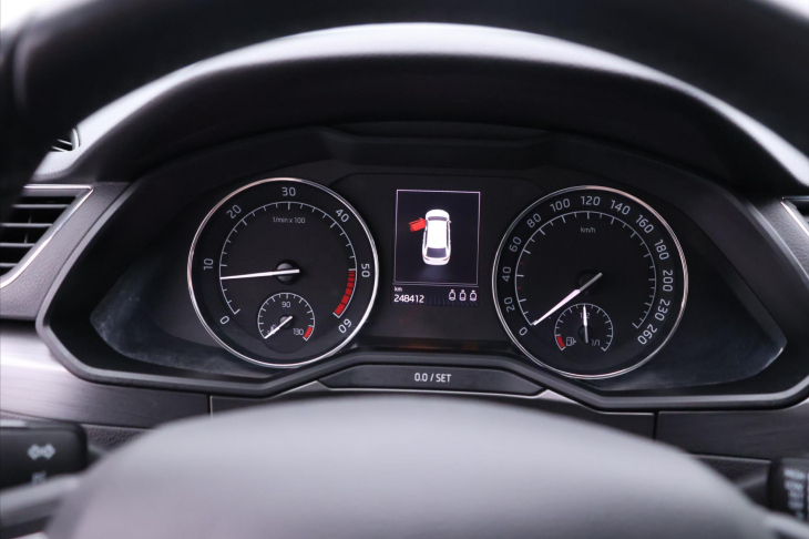 Škoda Superb 1,6 TDI DSG Style Panorama