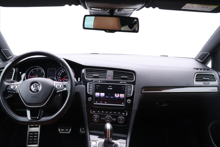 Volkswagen Golf 2,0 TDI 110kW DSG Highline CZ