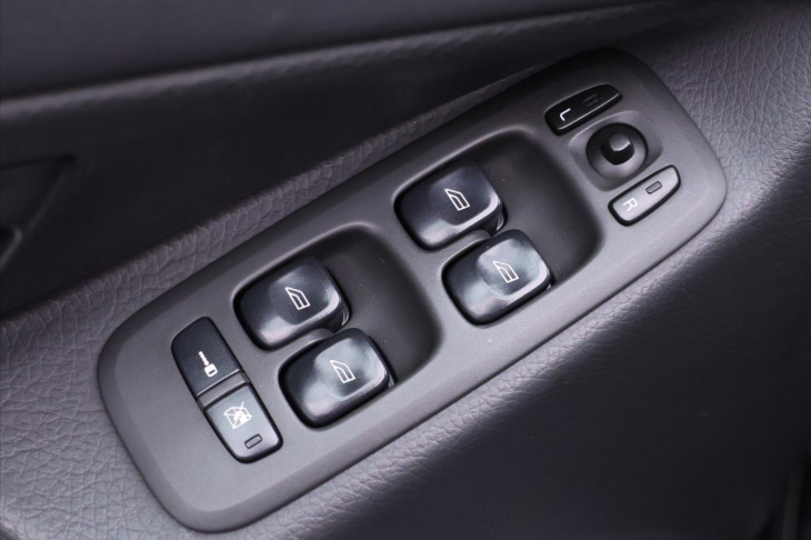 Volvo XC90 2,5 T 154kW Aut. Kůže CZ