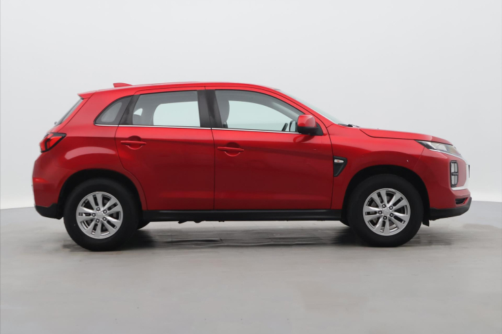 Mitsubishi ASX 2,0 Smart Mivec 110kW CVT CZ