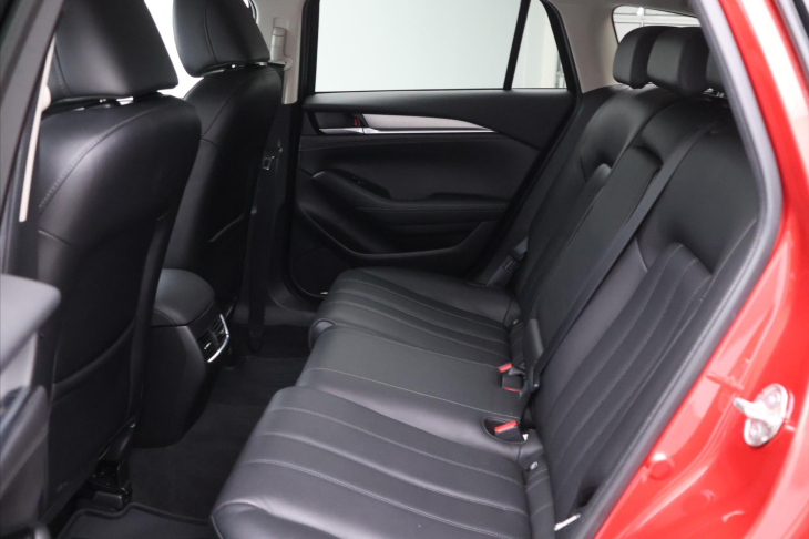 Mazda 6 2,5 Skyactiv-G 143kW Revolution TOP