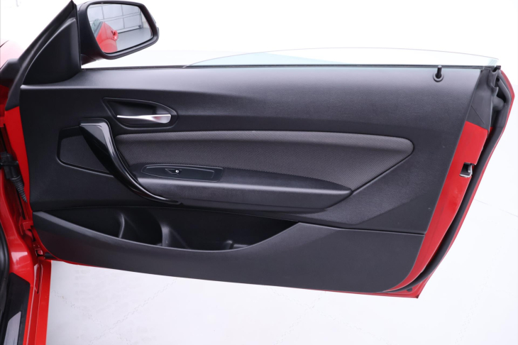 BMW Řada 2 2,0 220i 135kW Aut. Sport Line