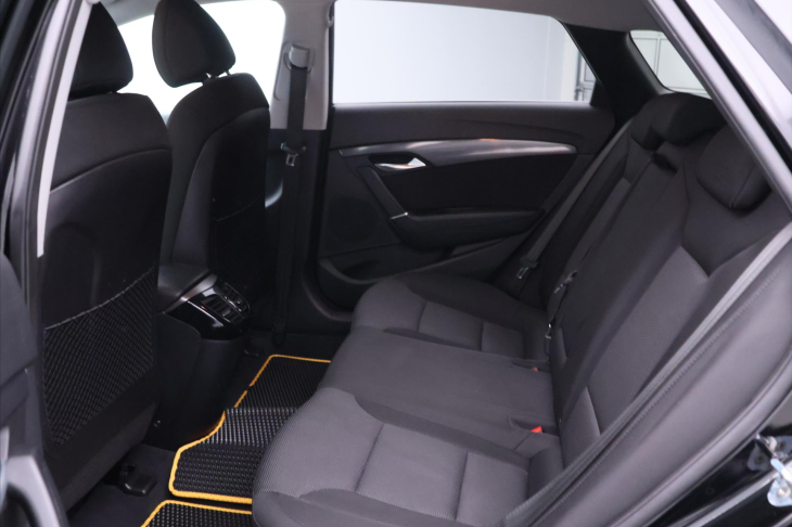 Hyundai i40 1,7 CRDI 104kW Navi Xenon CZ