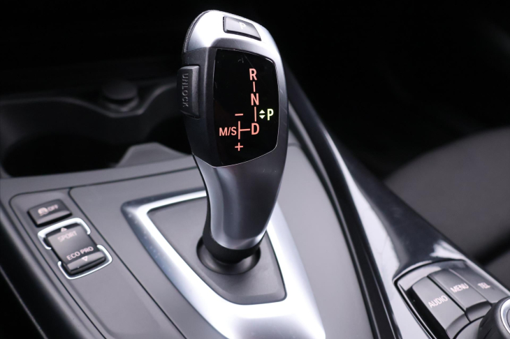 BMW Řada 1 1,6 116i 100kW Aut. Sport Xenon